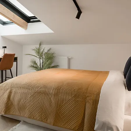 Metropolis Design Apartman *