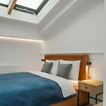 Metropolis Design *